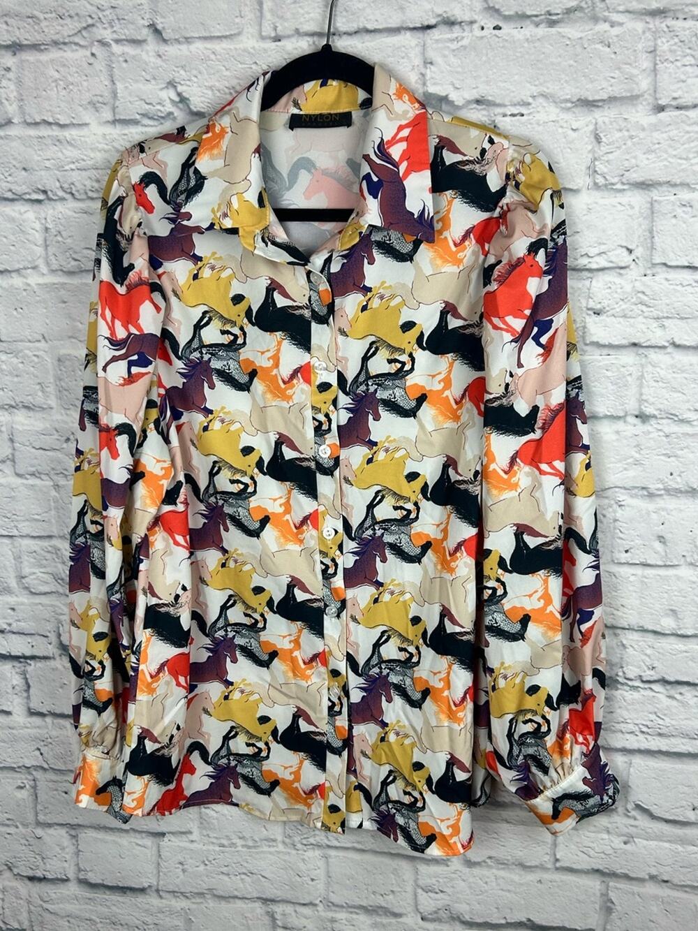 Nylon Apparel Horse Print Button Front Blouse Women’s Large Western Equestrian